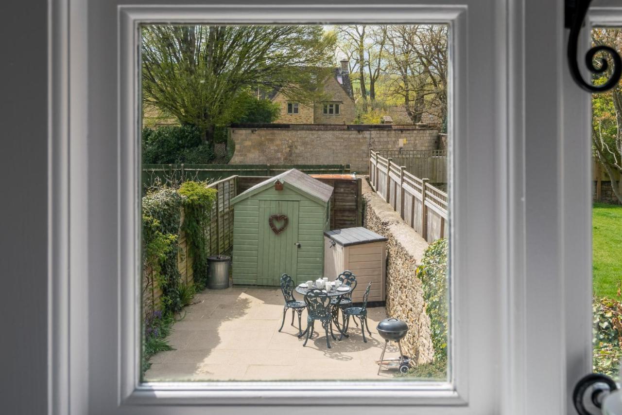 Forsythia Cottage Bourton-on-the-Water Eksteriør billede